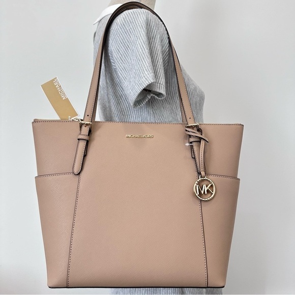 Michael Kors Tote Bag - Picture 3 of 15